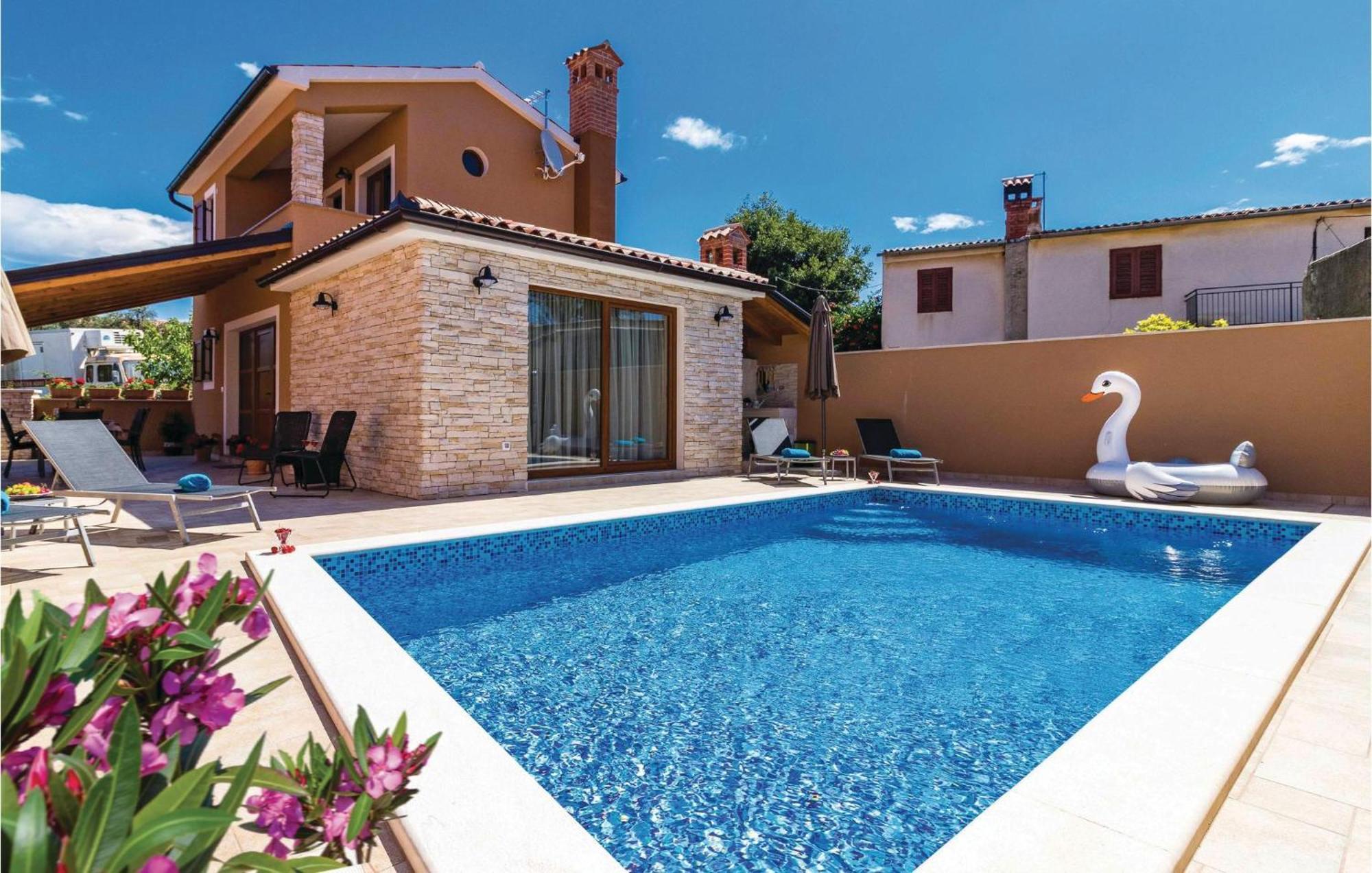 2 Bedroom Lovely In Ferienhaus *