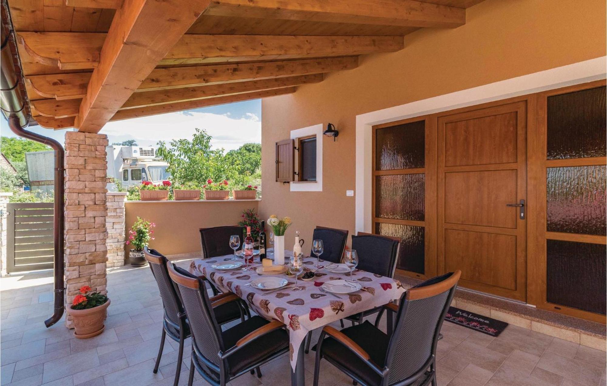 Ferienhaus 2 Bedroom Lovely In